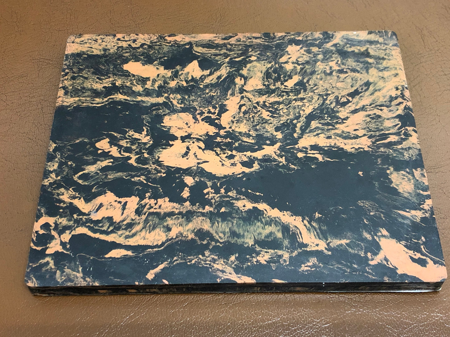COLOR MARBLED PLATES