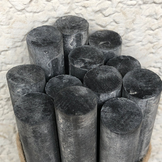 "PURE BLACK" UNPOLISHED RODS which contains carbon black for non-discoloration